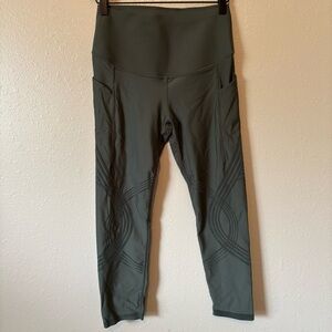 High-Waisted Leggings with resistance bands